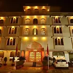 Fabhotel Castle Lalpura Mi Road