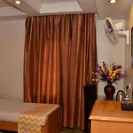Fabhotel Castle Lalpura Mi Road